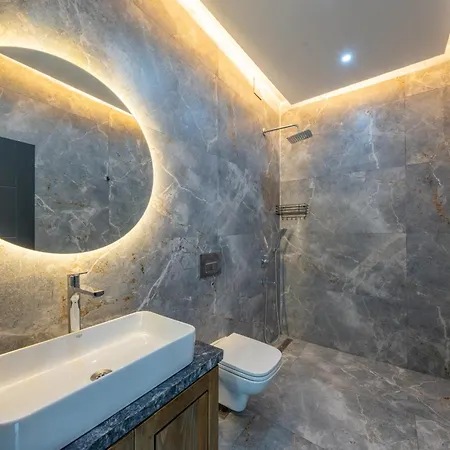 Nyx Luxury 4*